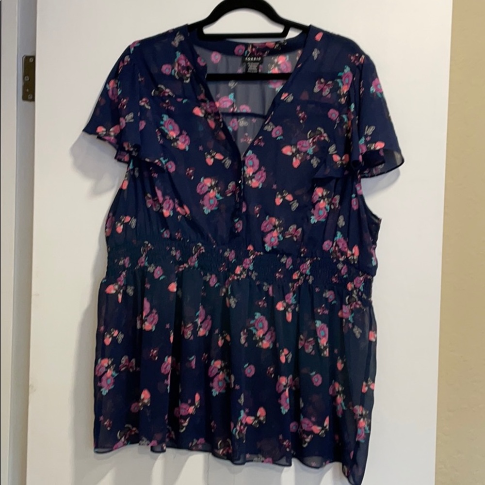 Torrid short sleeve sheer top